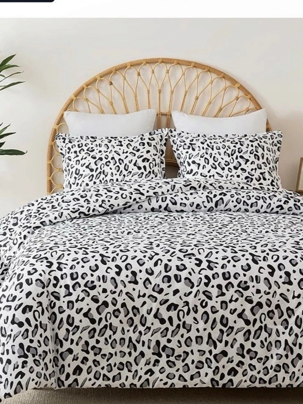 Caressma White Leopard Print Comforter Set Queen 3-Piece